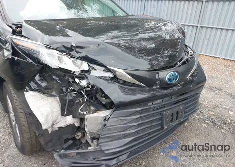 2022 Toyota Sienna Le from USA, damaged, VIN 5TDKRKEC0NS107857